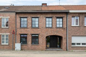 Huis te koop in Haasdonk, 4 slpks, 196 m², 4 pièces, Maison individuelle, 474 kWh/m²/an