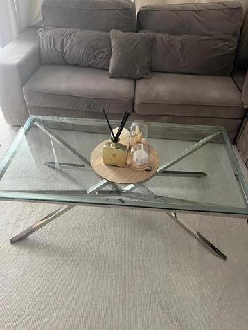 Table basse en bon état  beschikbaar voor biedingen