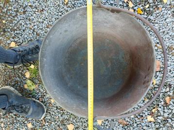 Rood koperen ketel  beschikbaar voor biedingen