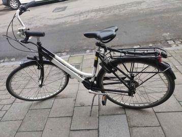 Nieuw fiets met factuur.