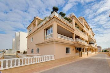 Modern appartement/ ruim terras/garage/ in Villamartin beschikbaar voor biedingen