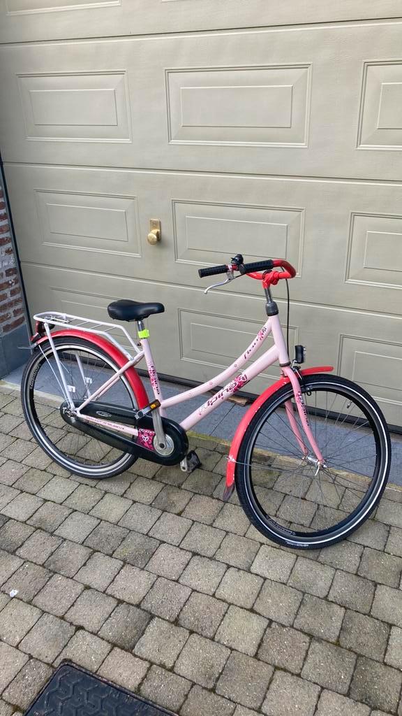 Meisjesfiets kadermaat 43 met 26” wielen, Fietsen en Brommers, Fietsen | Meisjes, Gebruikt, 26 inch of meer, Handrem, Ophalen