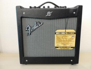 FENDER VERSTERKER MUSTANG I V2 COMBO beschikbaar voor biedingen