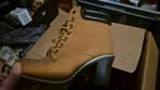 Mooie en gemakkelijke beige schoenen 37, Kleding | Dames, Schoenen, Ophalen, Beige, Lage of Enkellaarzen, Zo goed als nieuw