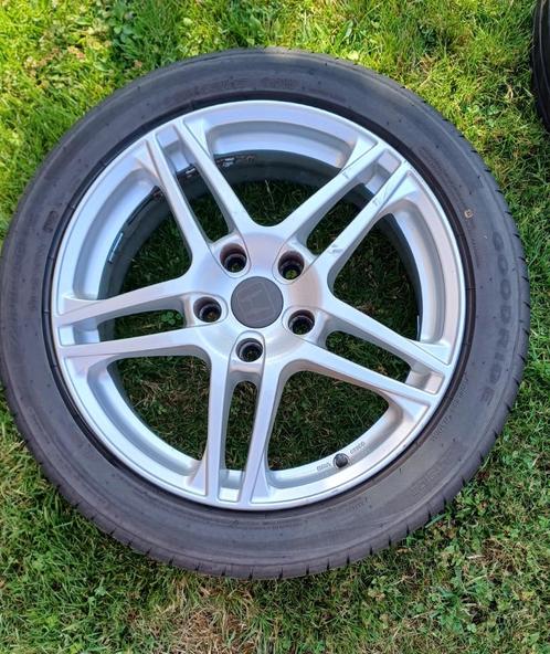4 velgen + zomerbanden, Auto-onderdelen, Banden en Velgen, Velg(en), Zomerbanden, 17 inch, 225 mm, Personenwagen, Gebruikt, Ophalen
