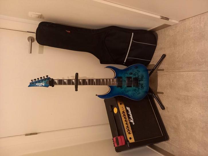 Ibanez gio aqua burst met versterker, Muziek en Instrumenten, Snaarinstrumenten | Gitaren | Elektrisch, Zo goed als nieuw, Solid body
