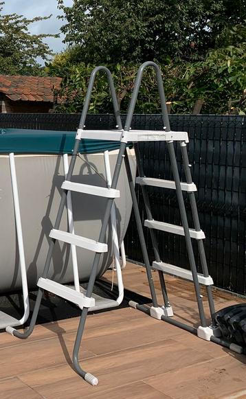 Zwembadtrap intex 122 cm, Tuin en Terras, Ophalen, Gebruikt, Ladder