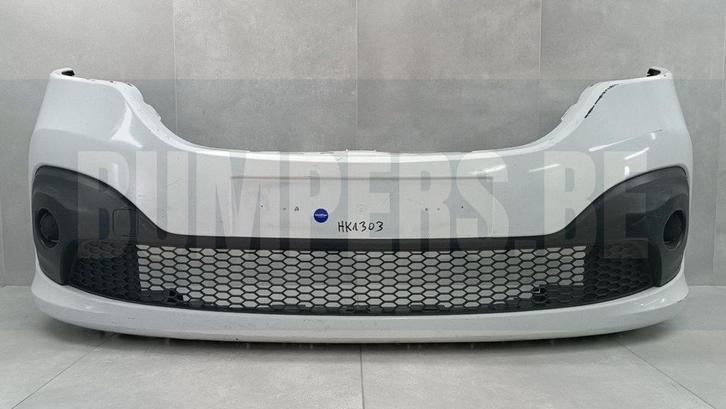 Bumper Renault Trafic 3 III 14-19 / 620223916R Voorbumper HK, Auto-onderdelen, Carrosserie, Bumper, Voor, Gebruikt, 6 maanden garantie
