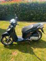 Honda SH 125, Fietsen en Brommers, Ophalen, Zo goed als nieuw