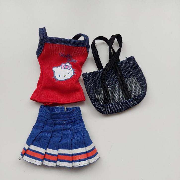 3 delig barbie kledij set, Kinderen en Baby's, Speelgoed | Poppen, Gebruikt, Barbie, Ophalen of Verzenden