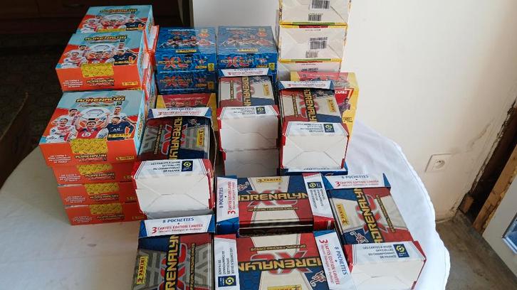 panini adrenalyn foot france neuf, Hobby & Loisirs créatifs, Autocollants & Images, Neuf, Plusieurs autocollants, Enlèvement ou Envoi