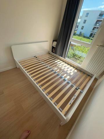 IKEA bedframe en boxspring - Askvoll + Luröy beschikbaar voor biedingen