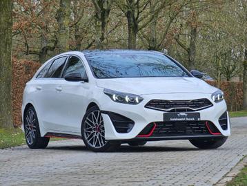 Kia proceed GT 1.6tgdi 204pk | FULL OPTION | 2023 | PANODAK, Auto's, Kia, Alcantara, Wit, Bedrijf, 154 g/km