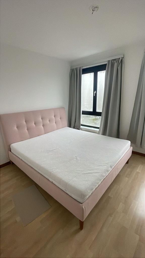 Cadre de lit IDANAS et matelas AKREHAMN 180*200 comme neuf, Huis en Inrichting, Slaapkamer | Bedden, Zo goed als nieuw, Tweepersoons