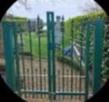 Poort/poort met dubbele vleugels  beschikbaar voor biedingen