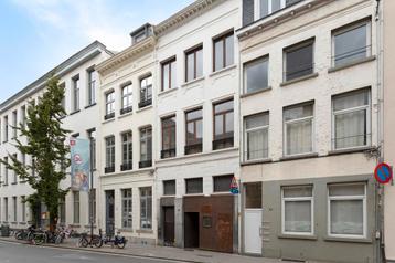 Huis te koop in Antwerpen, 6 slpks beschikbaar voor biedingen