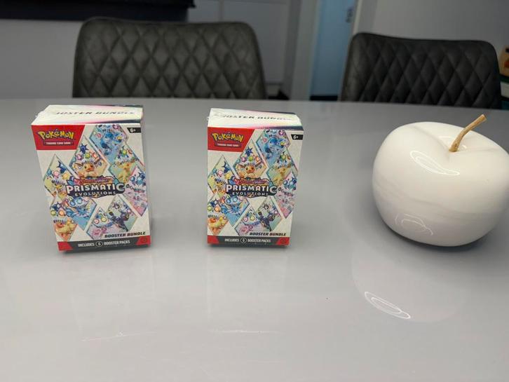 2x Pokémon Prismatic Evolutions Booster Bundle, Hobby en Vrije tijd, Verzamelkaartspellen | Pokémon, Nieuw, Booster, Ophalen of Verzenden