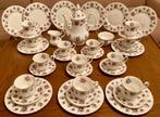 Service Royal Albert Sweet Violet 38 pcs 12 person servies, Antiek en Kunst, Ophalen