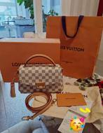 Louis Vuitton handtas zo goed als nieuw, Handtassen en Accessoires, Tassen | Damestassen, Ophalen, Zo goed als nieuw, Beige, Handtas