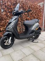 Zeer mooie Piaggio Zip bj 2022 met weinig km in nieuwstaat, Enlèvement ou Envoi, Zip, Comme neuf, Classe B (45 km/h)