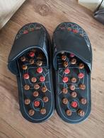 Massage slippers., Ophalen of Verzenden, Zo goed als nieuw, Slippers