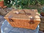 Panier de pique nique en osier, Hobby en Vrije tijd, Picknickmanden, Ophalen, Zo goed als nieuw