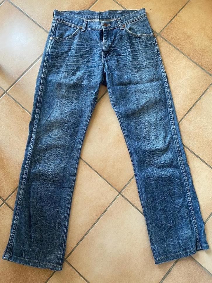 Wrangler jeans W29 L34 donkerblauwe washed snor verfrommeld, Kleding | Heren, Spijkerbroeken en Jeans, Gedragen, W32 (confectie 46) of kleiner