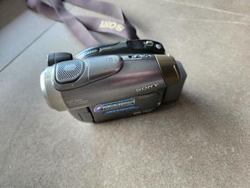 SONY DCR-DVD 403E Camcorder met sorround geluidsopname + … disponible aux enchères