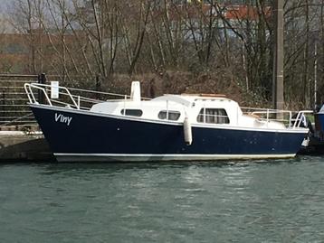 Bateau à moteur, voilier 15HP Mercury