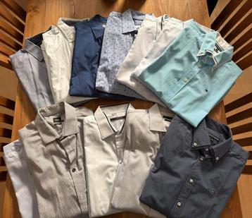 Lots 12 chemises beschikbaar voor biedingen
