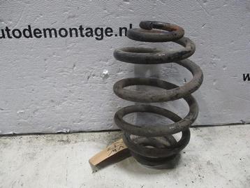 RESSORT DE SUSPENSION ARRIERE Volkswagen Transporter T3, Utilisé, Volkswagen