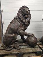 BRONZEN EXCLUSIEF KOPPEL GROTE LEEUWEN MET BOL TOPSTUKKEN!!!, Ophalen of Verzenden, Nieuw, Overige materialen, Dierenbeeld