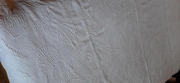 Jeté ou couvre lit 2.15m x 1.45m blanc gipse beschikbaar voor biedingen