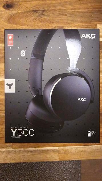 AKG Y500 headphones disponible aux enchères