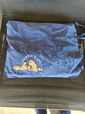 Kussentje zzz beschikbaar voor biedingen