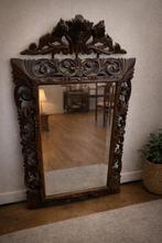 Prachtige antieke spiegel met rijk houtsnijwerk, Enlèvement