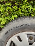 Pirelli 195 70 R16, Ophalen, Zo goed als nieuw