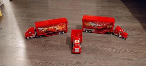 Disney Pixar Cars Mack: 2 Transformeerbare 2 in 1 Vrachtwage, Verzamelen, Disney, Zo goed als nieuw, Overige typen, Overige figuren
