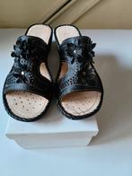 Slippers nieuw maat 39, Ophalen of Verzenden, Zo goed als nieuw, Slippers