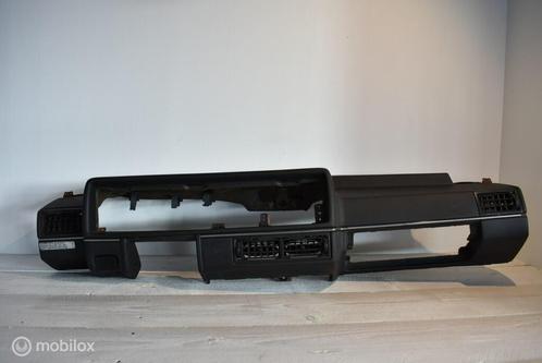 USA Dashboard Volkswagen Golf II ('83-'92), Auto-onderdelen, Dashboard en Schakelaars, Gebruikt, Ophalen of Verzenden