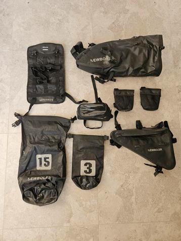 Assortiment fietstassen.  beschikbaar voor biedingen