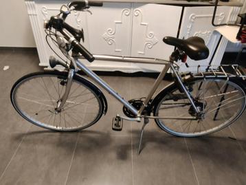 Herenfiets in goede staat Aluminium kader  beschikbaar voor biedingen