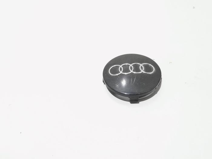 Enjoliveur moyeu d'un Audi A3, Autos : Pièces & Accessoires, Autres pièces automobiles, Audi, Utilisé, 3 mois de garantie, Enlèvement ou Envoi