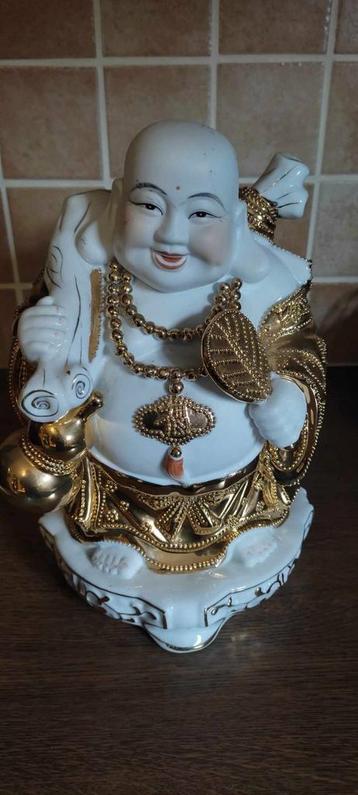 Porseleinen lachende buddha boedha 30cm hoog 20 cm breed