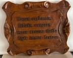 Vintage spreuk op bord in gips - houtlook - Rozen verdorren, Ophalen of Verzenden, Gebruikt