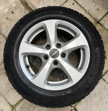 Winterbanden op aluminium velgen van het merk Brembo