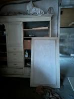 Wandkast, Ophalen