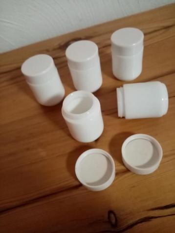nieuw 5 opaline mengpotjes met draaideksel voor crèmes  beschikbaar voor biedingen