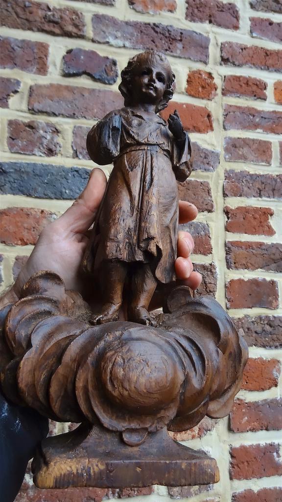 18de eeuws houten Kindsheid Jesu, Antiek en Kunst, Kunst | Beelden en Houtsnijwerken, Ophalen of Verzenden