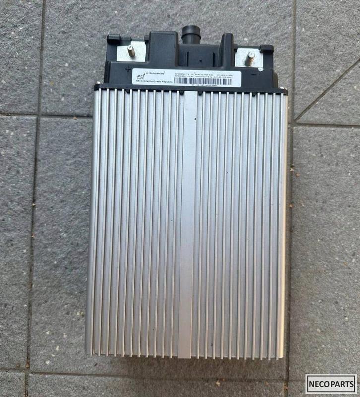 RANGE ROVER EVOQUE ACCU L551 K8D2-10C784-AJ, Auto-onderdelen, Carrosserie, Spatbord, Land Rover, Gebruikt, Ophalen of Verzenden